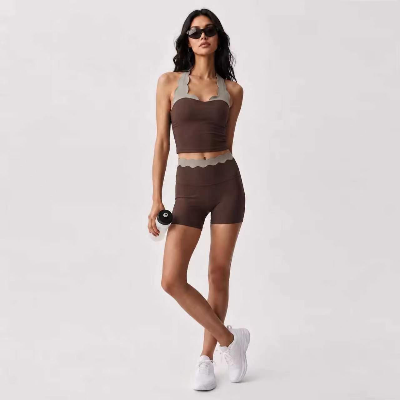طقم يوغا نسائي من قطعتين: حمال - مراجعة Yoga Fitness Set وسعره