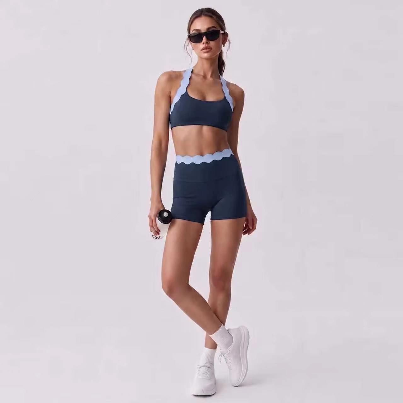 طقم يوغا نسائي من قطعتين: حمال - مراجعة Yoga Fitness Set وسعره